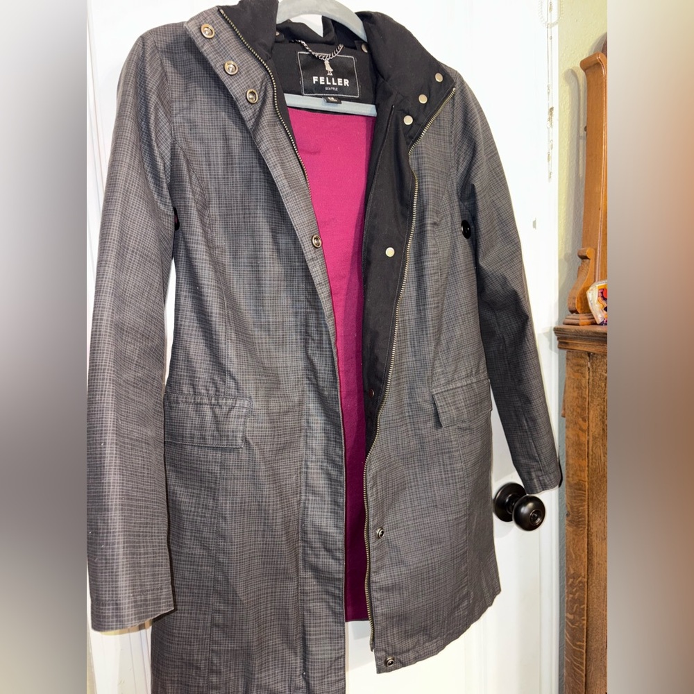 Feller Seattle Women’s XS Raincoat Trench Gray Plaid Hooded - Picture 15 of 15